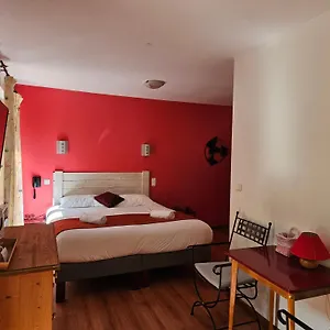 hotel-le-mont-barral.hotels-rhonealpes.com/